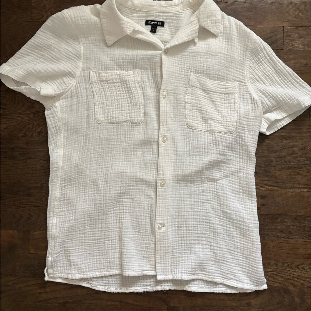 TWO Express Crinkle Textured Cotton Short Sleeve Shirts! Good used condition. - Picture 2 of 14